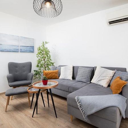 Top Floor Sunset Apartment Πούλα Εξωτερικό φωτογραφία