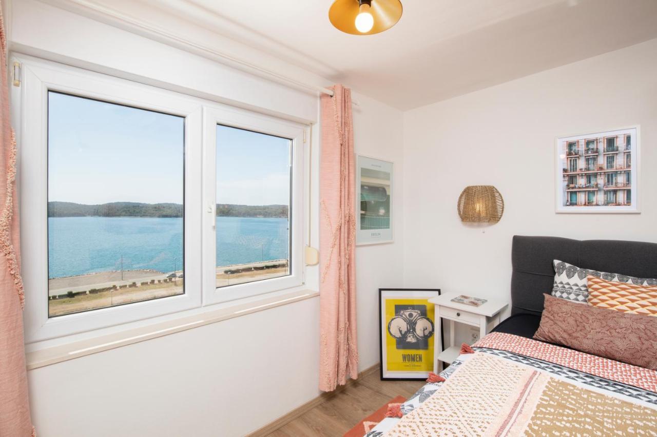 Top Floor Sunset Apartment Πούλα Εξωτερικό φωτογραφία