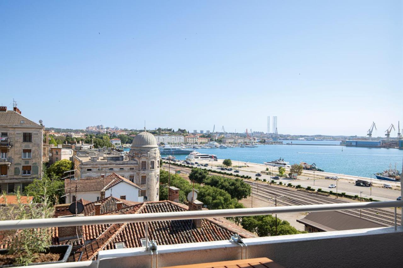 Top Floor Sunset Apartment Πούλα Εξωτερικό φωτογραφία