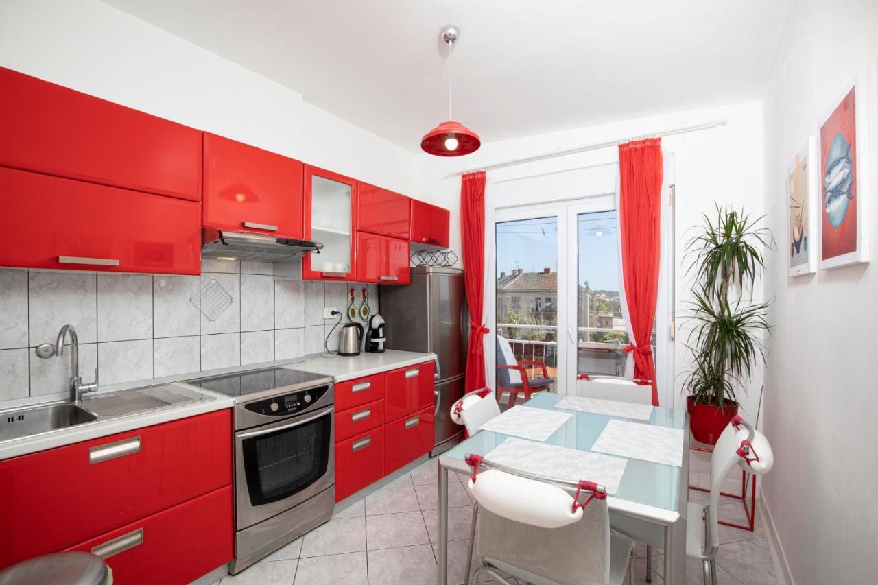 Top Floor Sunset Apartment Πούλα Εξωτερικό φωτογραφία